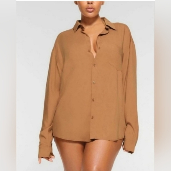 SKIMS Cover Ups Long Sleeve Button Down Shirt Oversized Top Almond TAN XXS NWT - Picture 3 of 6